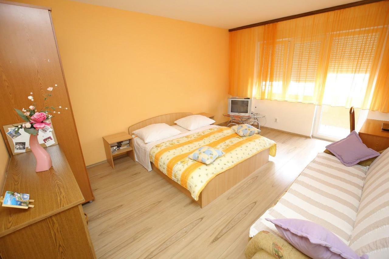 Apartment Angela ザダル エクステリア 写真